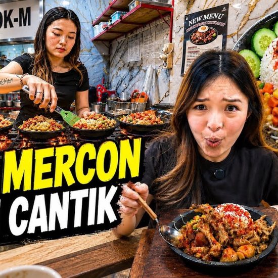 CEWEK CANTIK INI JUALAN NASI MERCON VIRAL DI BLOK-M, PEDASNYA GILAAAA…